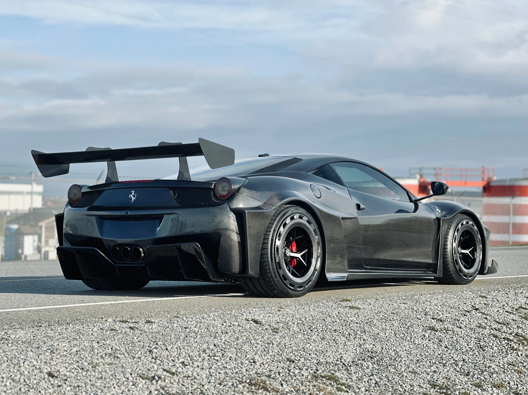 LBWK Ferrari 458, rear wing